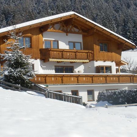 Appartement Susanne Neustift im Stubaital Luaran gambar